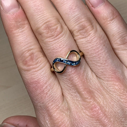 9ct White Gold Infinity Ashes Memorial  Ring